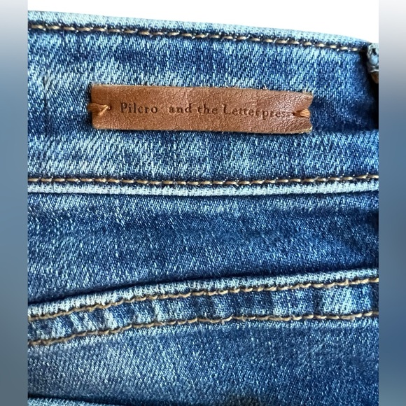 PILCRO x Anthropologie Slim Straight Blue Jeans Sz 27 Distressed Stretch Denim - Picture 4 of 9